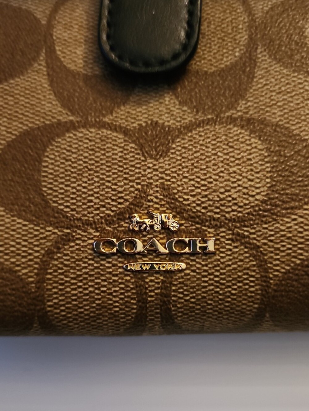 Coach Brown Signature Canvas Wallet with Black Trim and Gold Logo. 5×3×1 - Picture 2 of 9